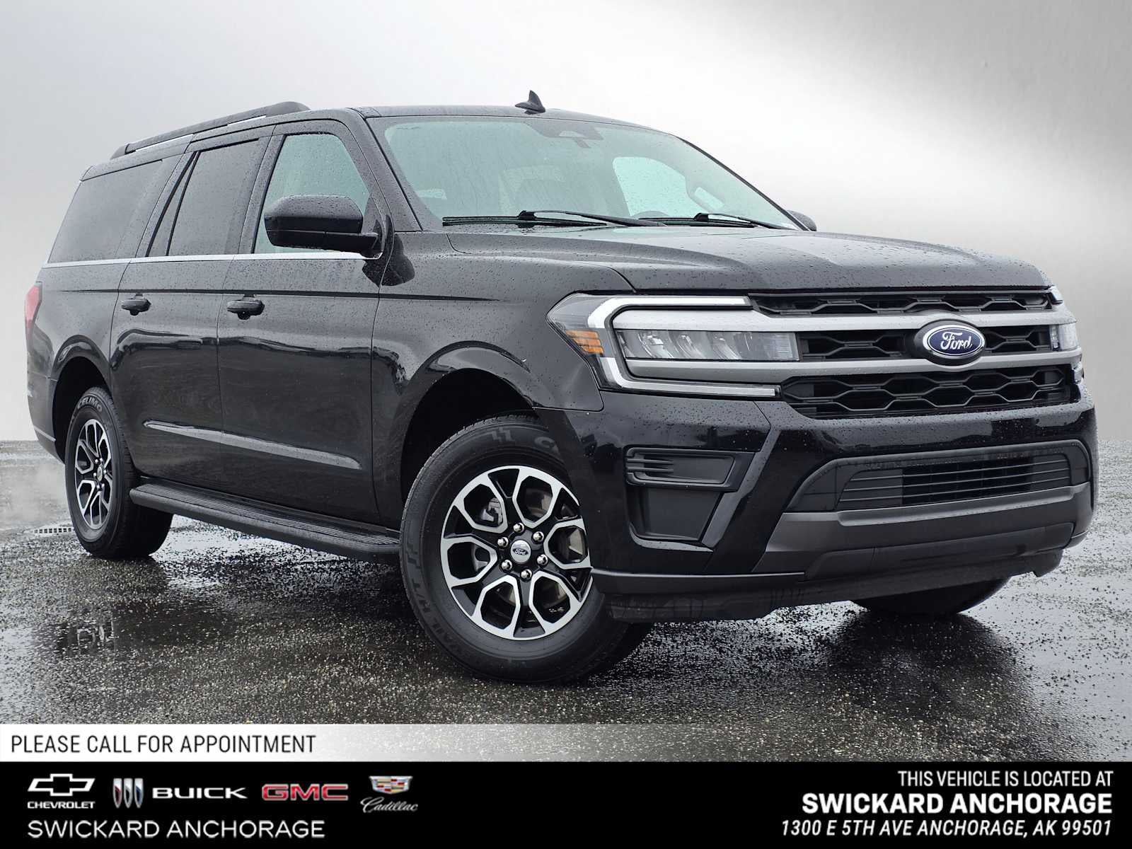 2024 Ford Expedition XLT MAX in Black — front three-quarter view