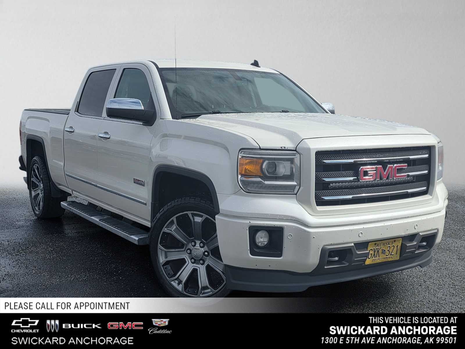 2014 GMC Sierra 1500 SLT in White Diamond Tricoat — front three-quarter view